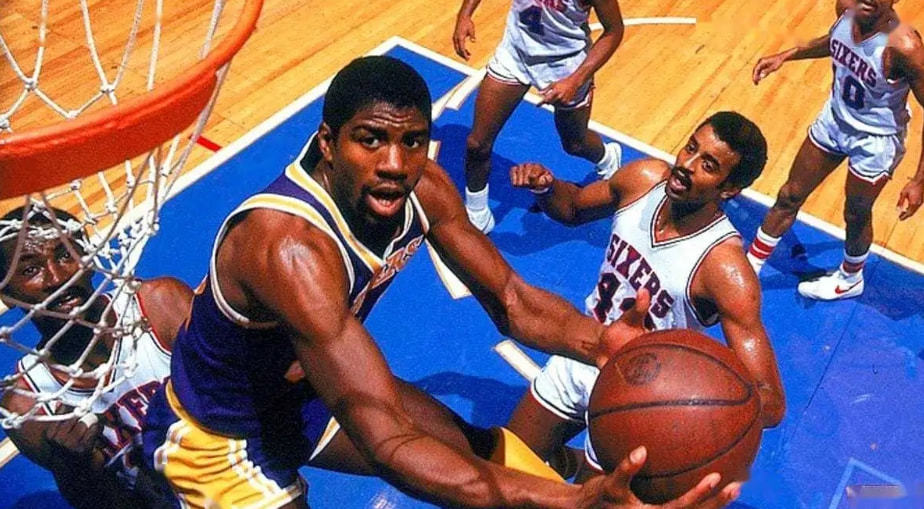 举动不仅被 举动不仅被