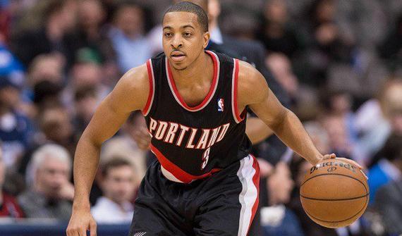 詹姆斯吸引 詹姆斯吸引