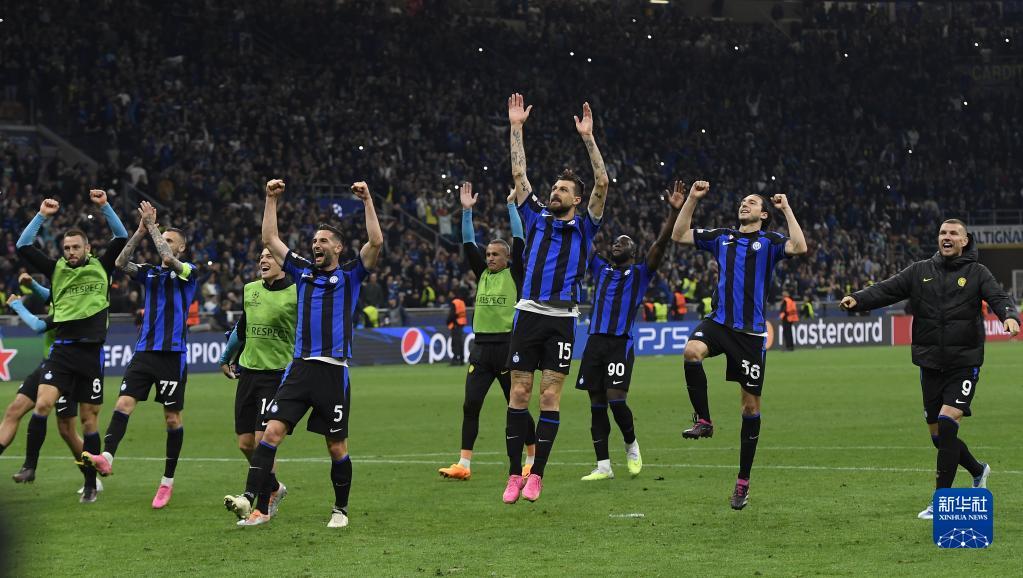 从品牌与传 从品牌与传